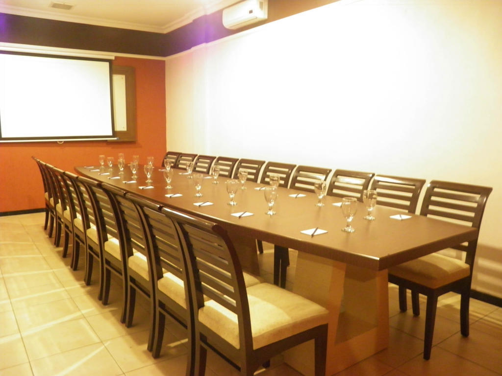 סמאראנג Hotel C3 מראה חיצוני תמונה
