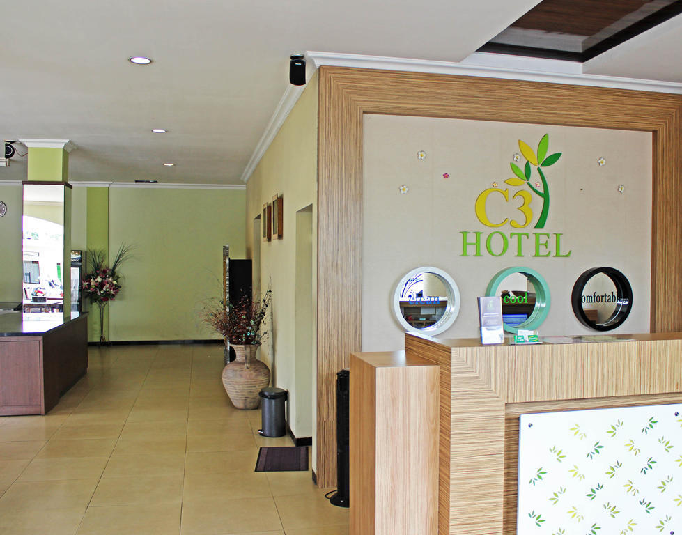סמאראנג Hotel C3 מראה חיצוני תמונה
