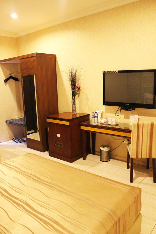 סמאראנג Hotel C3 מראה חיצוני תמונה